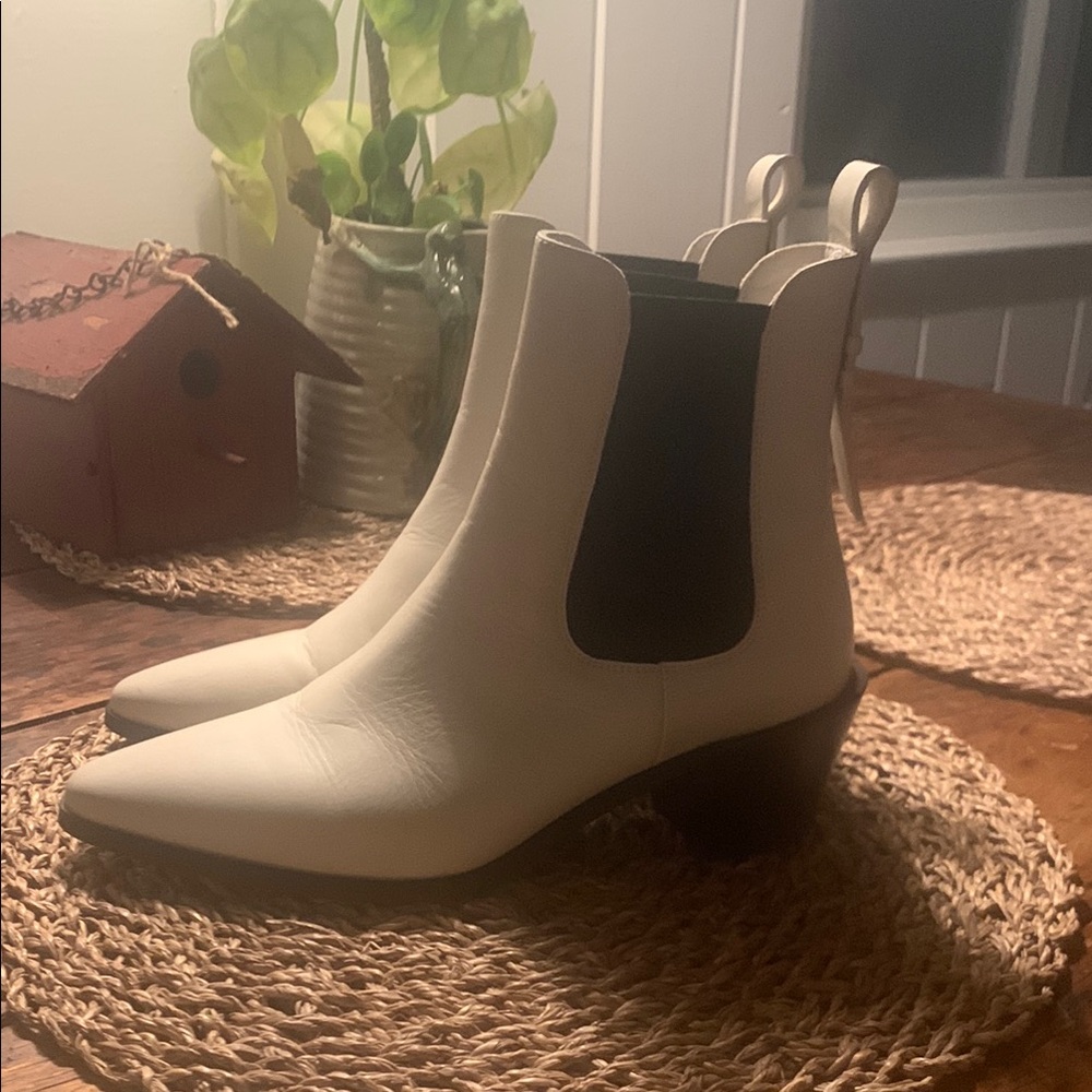 FRAME Chelsea/ Cowboy boot